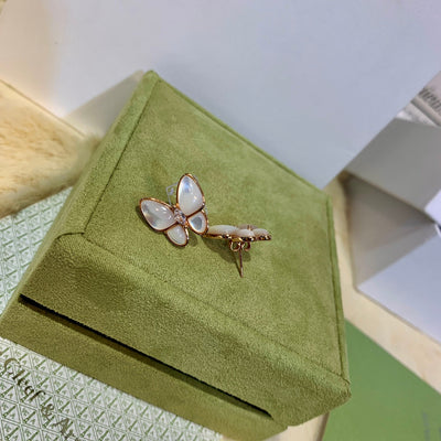 Four-leaf clover butterfly mother-of-pearl earrings