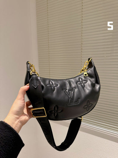 Moon Bag