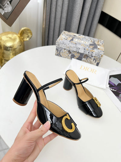 DR 23 years new small round toe sandals