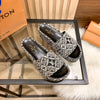 L   new thick-soled slippers