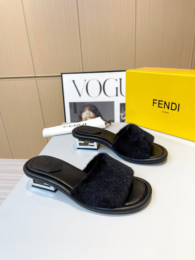 F   23 New Sandals