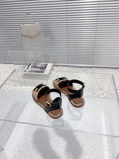 C  23 New Straw Sandals