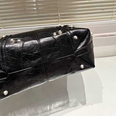 B  Head Cowhide Underarm Bag