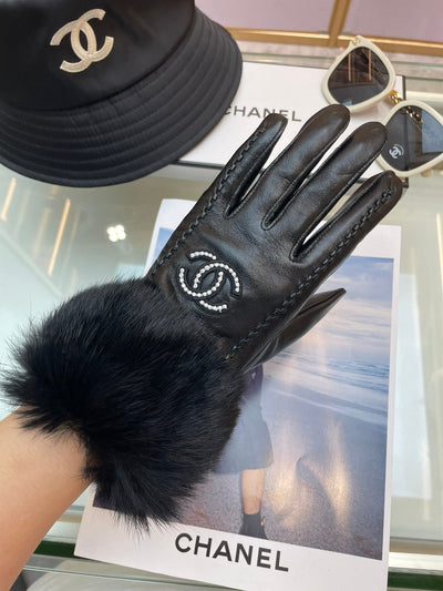 C  New Sheepskin Gloves