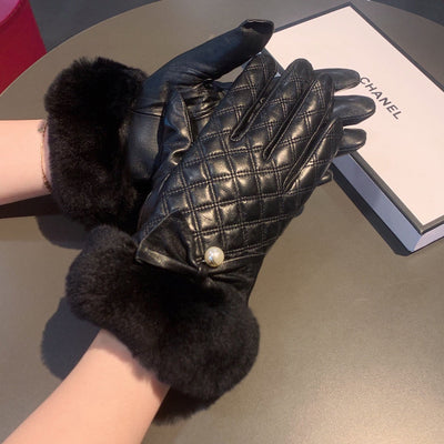 C  New Sheepskin Gloves