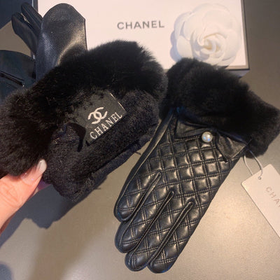 C  New Sheepskin Gloves