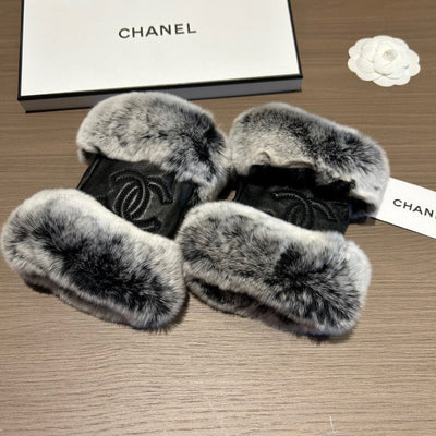 C   Fashion Gloves