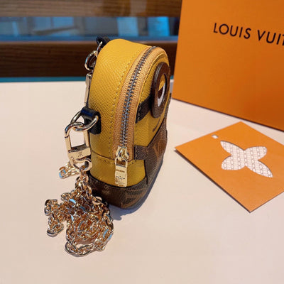 LOU* Minions chain crossbody mini bag