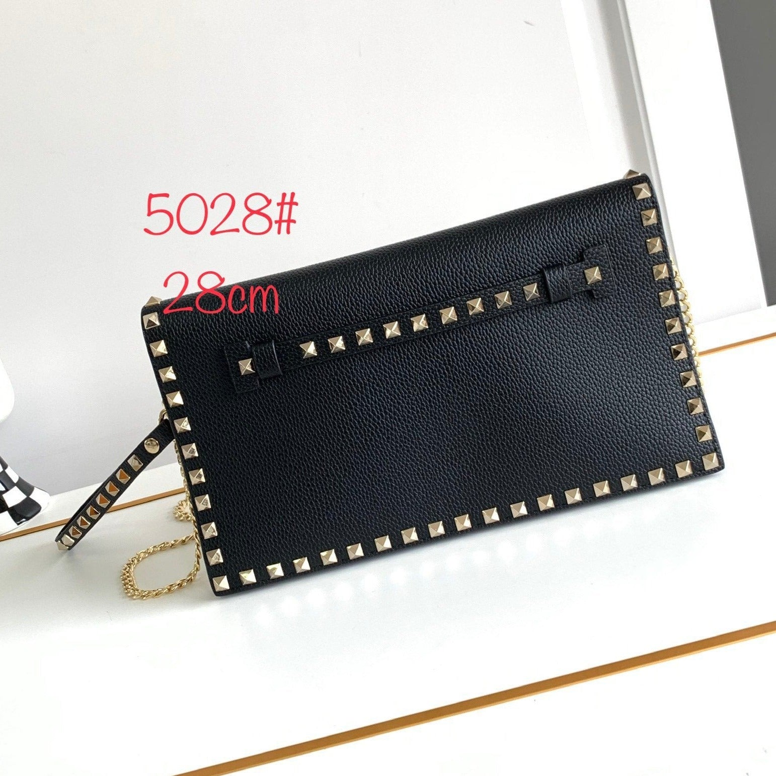 Valent* clutch bag