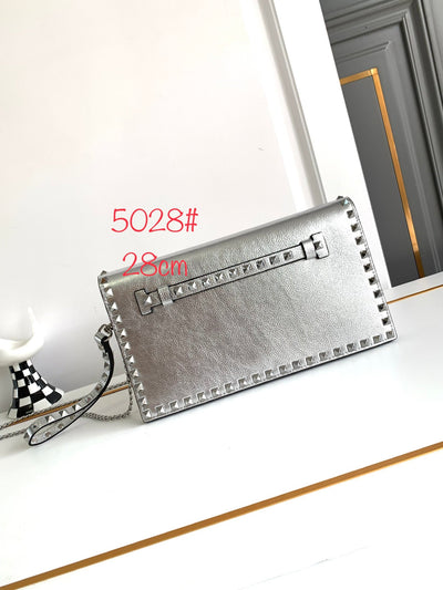 Valent* clutch bag