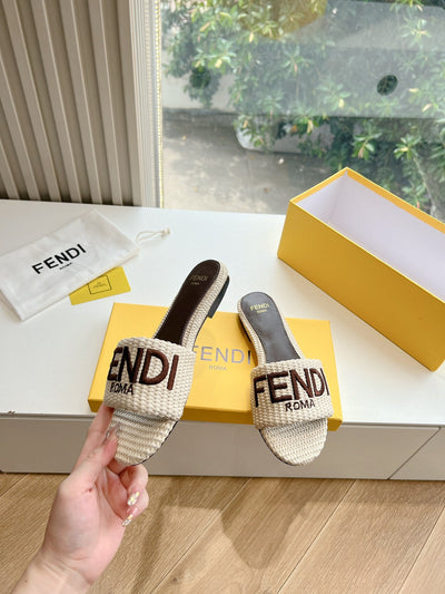 FEN* 24 New Slippers 1:1 VIP