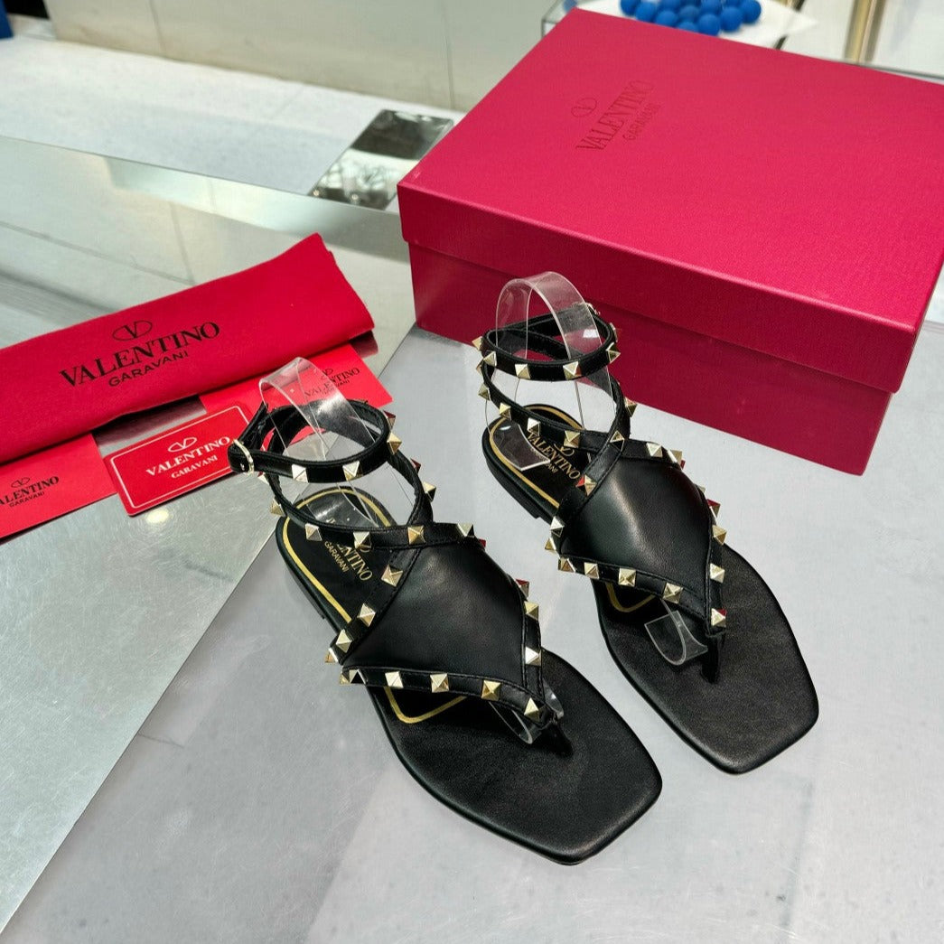 Valentino* 24 new flat sandals with rivets and hollowed-out back  1:1 VIP