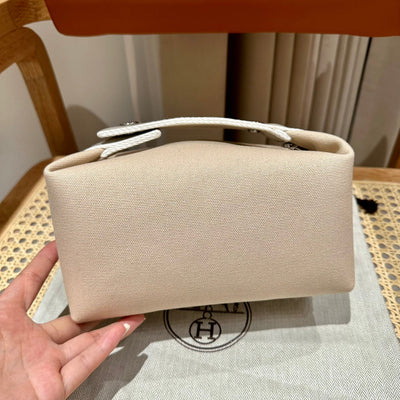 Herm* cosmetic bag