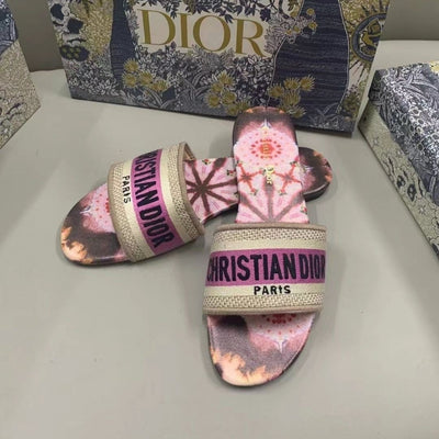 DIO* 23 new letter embroidered slippers