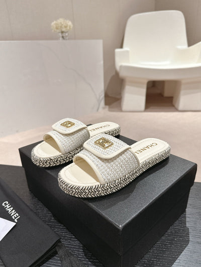 Chanel new woven bottom slippers VIP 1:1