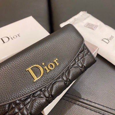 D  New Wallet