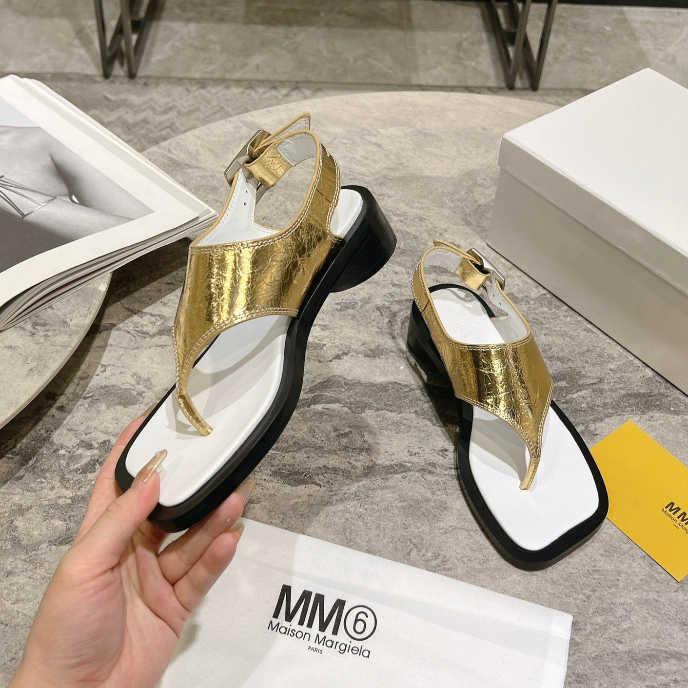 MM gold flip-up sandals  VIP  1：1