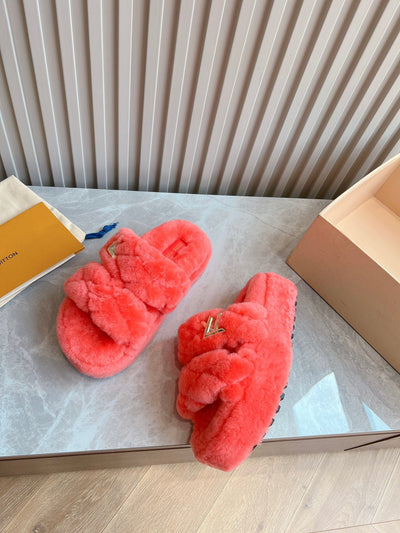 Furry slippers 2024SSLouis vuitt Louis Vuitton VIP 1:1