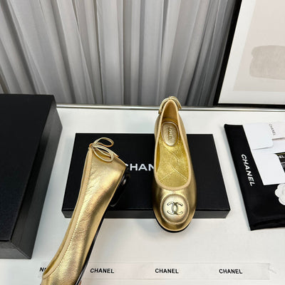 Golden soft satin Chanel shoes VIP1:1