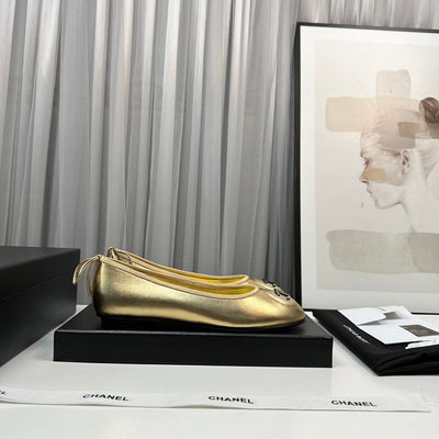 Golden soft satin Chanel shoes VIP1:1