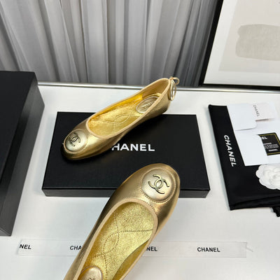 Golden soft satin Chanel shoes VIP1:1