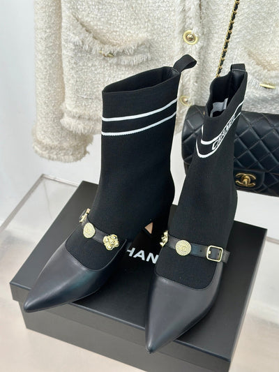 Chan***2025 Autumn and Winter New VIP1:1 Metal Double C Pointed Thick Heel Short Boots